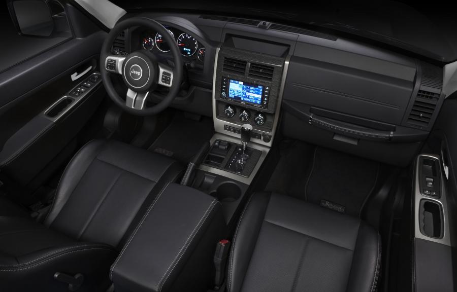  Jeep Liberty Jet 2010 года  (фото 8 из 13)